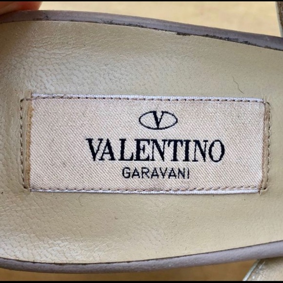 Valentino Garavani sandals/ heels 🌸🌺🌸🌺🌸 - Picture 4 of 7